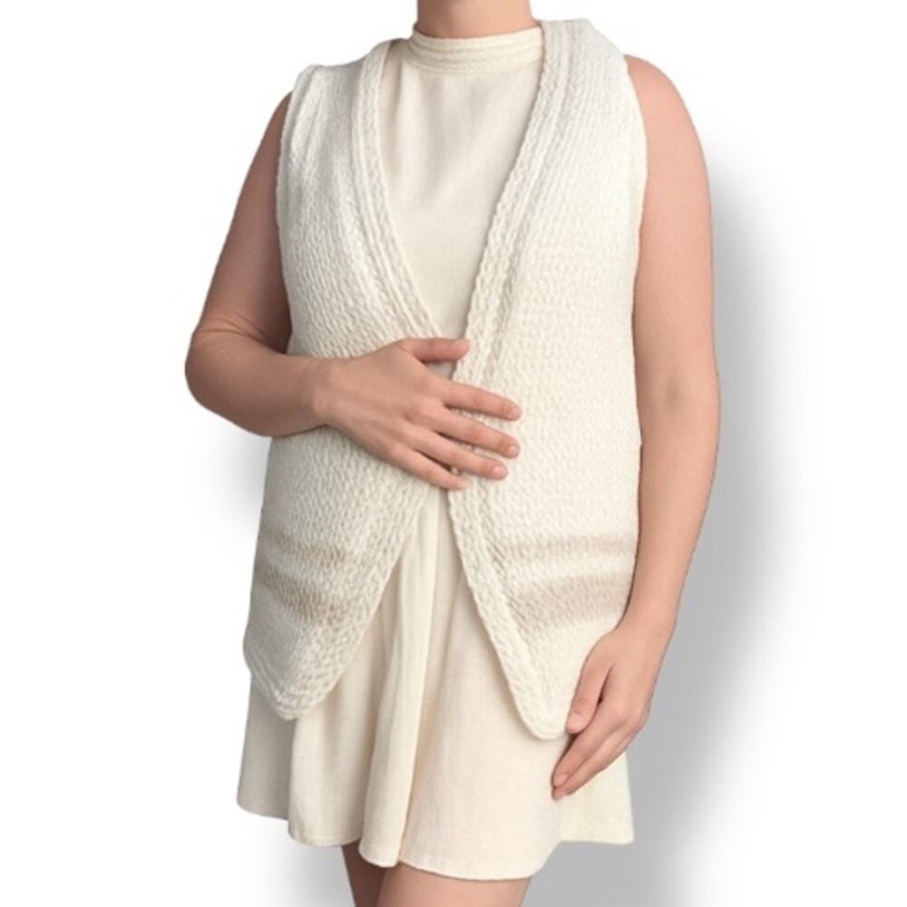 Vintage Chunky Hand Knit Wool Blend Sleeveless Cardigan Cream Neutral Winter